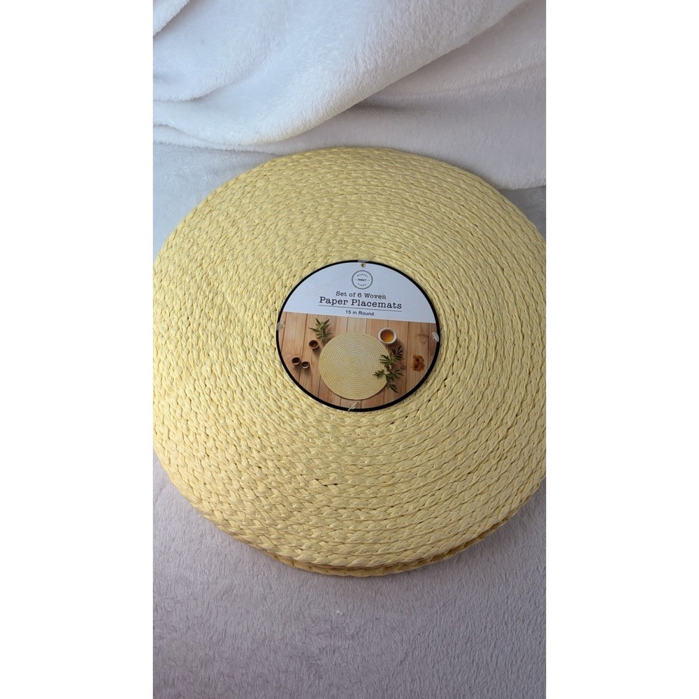 Market Finds Set of 6 Yellow Woven Paper Placemats NWT Round 15" Boho Braided